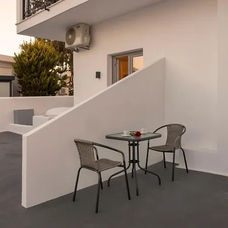 Linea Luxury * Fira (Santorini)